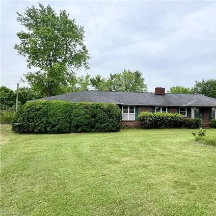 Buy this 3 bed house on 3686 Oak Ridge Road in Summerfield, Guilford County