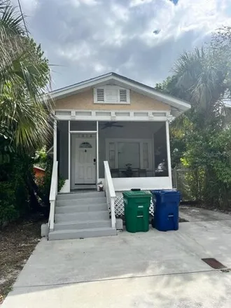 Rent this 3 bed house on 1954 West Arch Street in Tampa, FL 33607