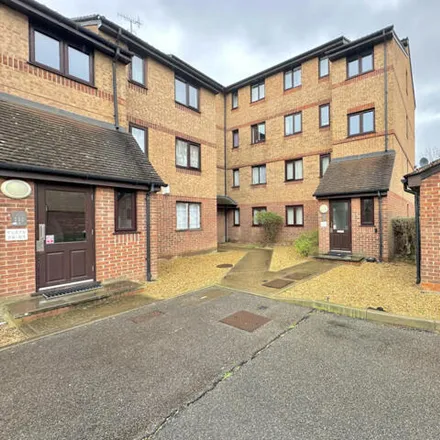 Buy this 1 bed apartment on Surrey Canal Road in London, SE14 5SU