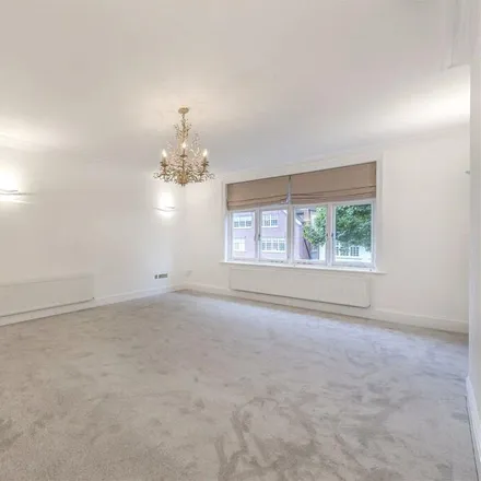 Rent this 3 bed apartment on 26 Bracknell Gardens in London, NW3 7EH