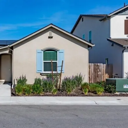 Rent this 2 bed house on El Dorado Avenue in Fresno County, CA 93169