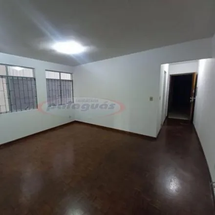 Rent this 3 bed apartment on Avenida Governador Parigot de Souza in Jardim Ipiranga, Maringá - PR
