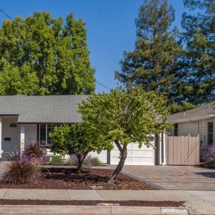 Buy this 3 bed house on 1243 Fairview Avenue in Redwood City, CA 94061