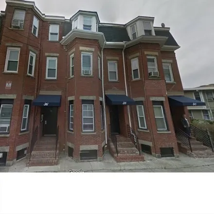 Image 1 - 32 Orange Street, Chelsea, MA 02150, USA - Apartment for rent