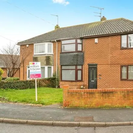 Buy this 3 bed duplex on Badsworth Road in Doncaster, DN4 9LQ