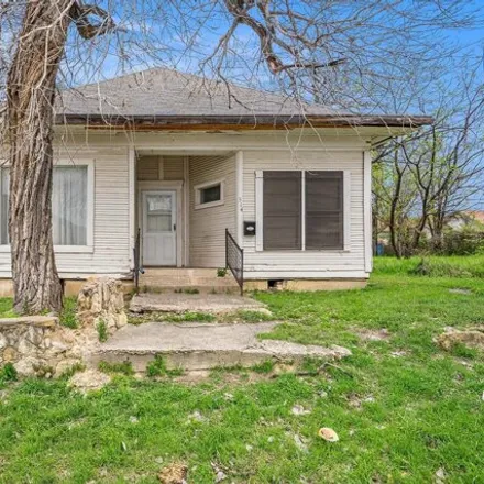 Buy this 2 bed house on 314 Harding Street North in Fort Worth, TX 76102