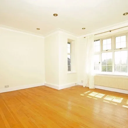 Rent this 2 bed apartment on Sheldon Avenue in London, N2 0BU