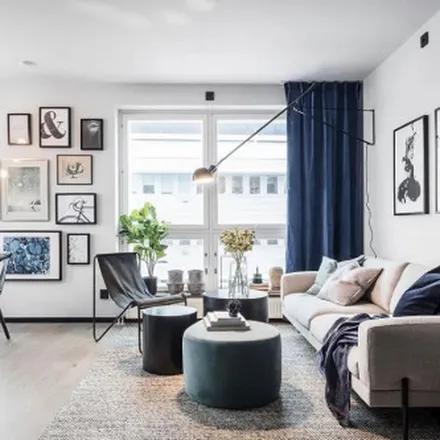 Rent this 3 bed apartment on 4 Place des Emmurées in 76100 Rouen, France