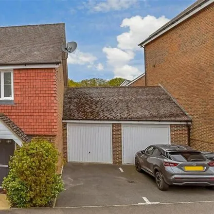 Buy this 3 bed house on Five Ash Down in Uckfield, East Sussex