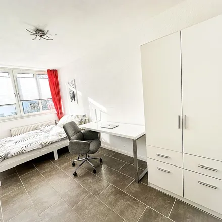 Rent this 3 bed apartment on Bonner Straße 43 in 51145 Cologne, Germany