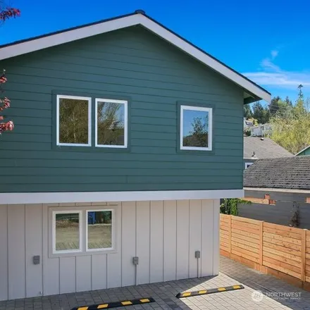 Buy this 3 bed house on 6007 Southwest Admiral Way in Seattle, WA 98116