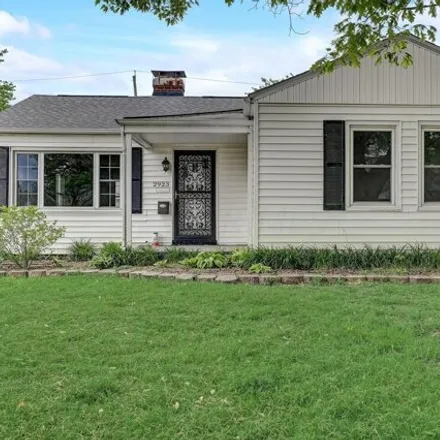 Buy this 3 bed house on 2881 Hampshire Road in Columbus, OH 43209