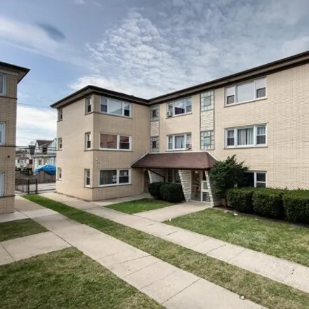 Buy this 2 bed condo on 5755 West Diversey Avenue in Chicago, IL 60639