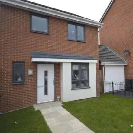 Rent this 4 bed duplex on Mullion Drive in Bilston, WV14 8GH