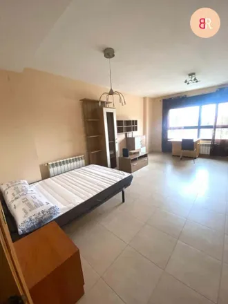 Rent this 5 bed room on Gran Vía Tárrega Monteblanco in 12006 Castelló de la Plana, Spain