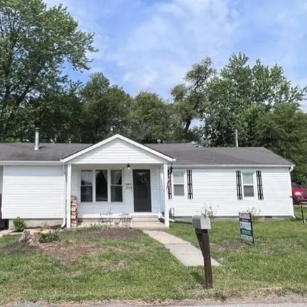 Image 1 - South Field, North West Street, Cameron, MO 64429, USA - House for sale