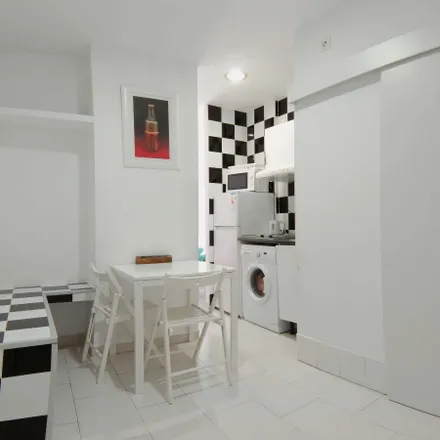 Rent this studio apartment on Calle de Antonio Zamora in 48, 28011 Madrid