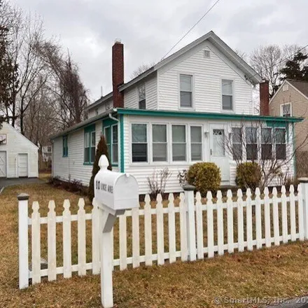 Rent this 3 bed house on 10 Luce Avenue in Niantic, East Lyme