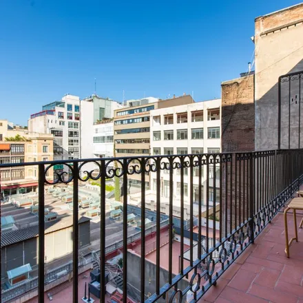 Image 5 - SNOOKER - Cocteles y Billarea, Carrer de Roger de Llúria, 42, 08001 Barcelona, Spain - Apartment for rent