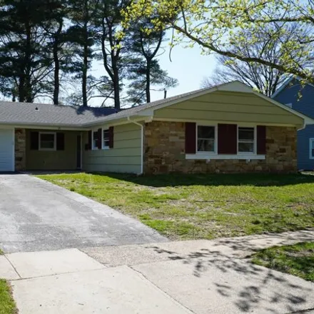 Rent this 3 bed house on 20 Ivy Hill Drive in Strathmore, Aberdeen Township