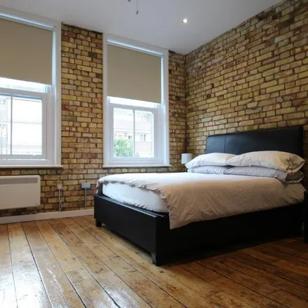 Rent this studio apartment on Dominic's Take Away in 172 Goswell Road, London