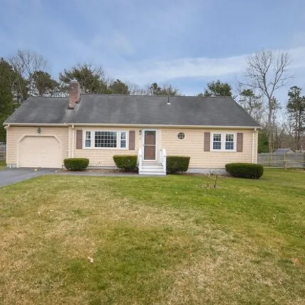 Buy this 2 bed house on 25 Pine View Drive in Cotuit, Barnstable