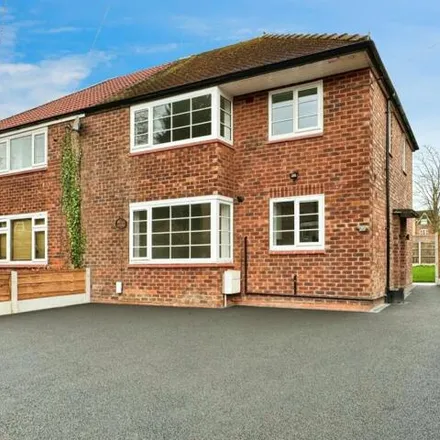 Rent this 3 bed duplex on Circular Road in Manchester, M20 3LP