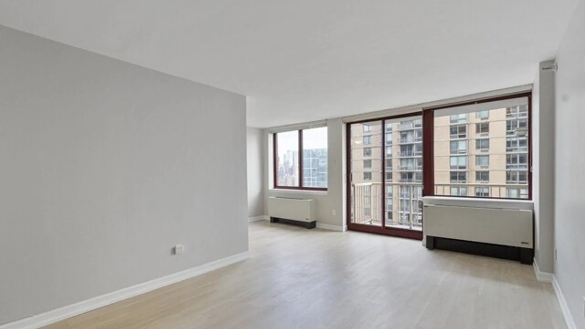 Citylights at Queens Landing, 4-74 48th Avenue, New York, NY 11109, USA | 2 bed house for rent