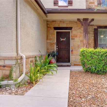 Image 3 - 2038 Western Pecan, New Braunfels, TX 78130, USA - House for sale