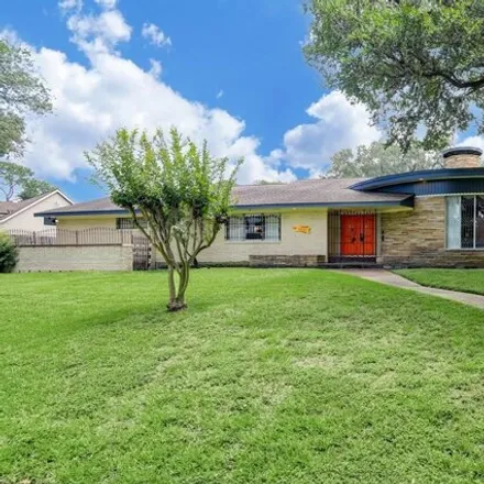 Image 1 - 8087 Glenforest Court, Houston, TX 77061, USA - House for sale