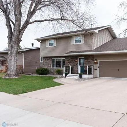 Buy this 5 bed house on 2893 2nd Street North in Fargo, ND 58102