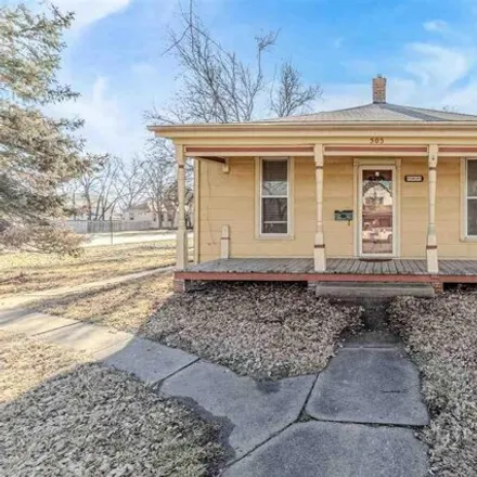 Buy this 2 bed house on 511 West 8th Street in Junction City, KS 66441