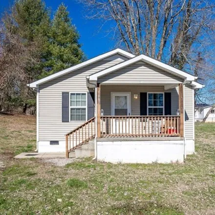Image 2 - 109 Knowles St, Sparta, Tennessee, 38583 - House for sale