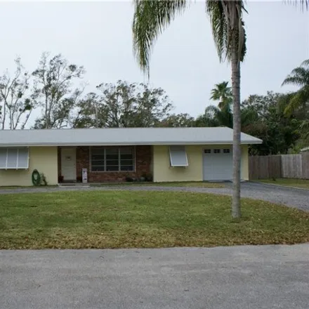 Buy this 5 bed house on 2135 30th Avenue in Vero Beach, FL 32960