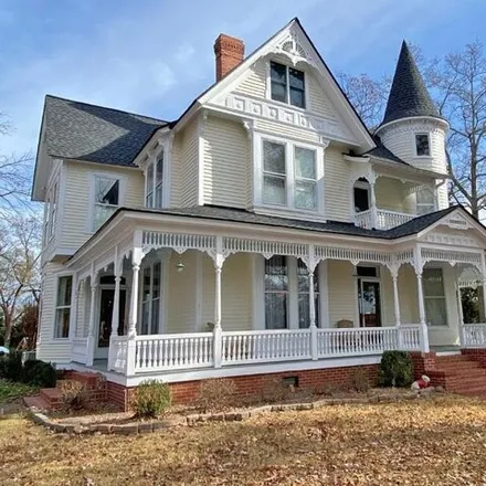 Buy this 6 bed house on Hart County Library in 150 Benson Street, Hartwell