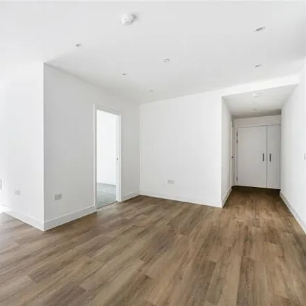 Rent this 2 bed room on Friary Road in London, W3 6ZE