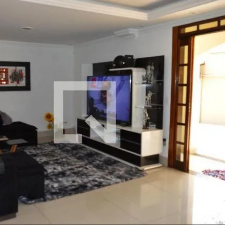 Buy this 5 bed house on Rua Manoel Pinheiro Diniz in Sede, Contagem - MG