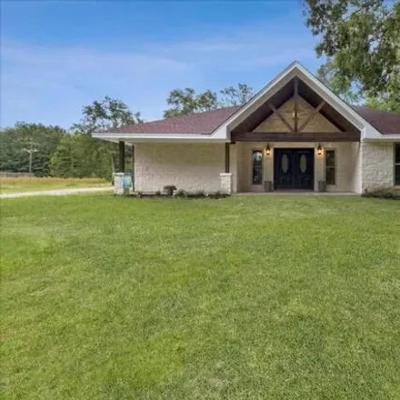 Buy this 3 bed house on 1217 East Pineshadows Drive in Pinewood Estates, Hardin County