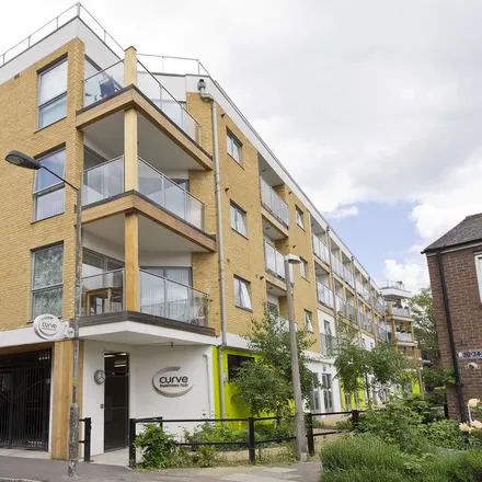 Image 7 - Wild's Rents, Bermondsey Village, London, SE1 4BP, United Kingdom - Apartment for rent