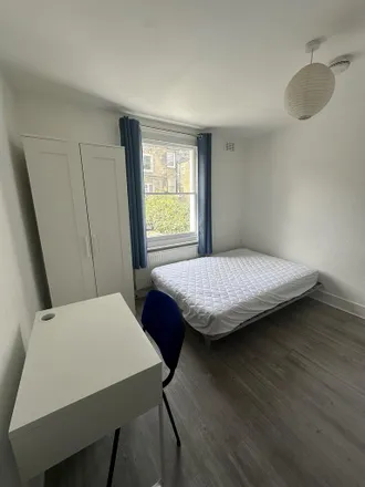 Rent this studio apartment on 168 Ashmore Road in Kensal Town, London