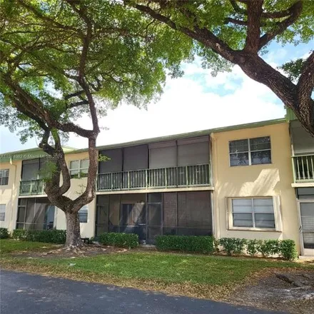 Buy this 1 bed condo on 4132 Northwest 90th Avenue in Coral Springs, FL 33065