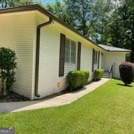 Buy this 3 bed house on 1163 Lake Valley Road in Macon, GA 31210