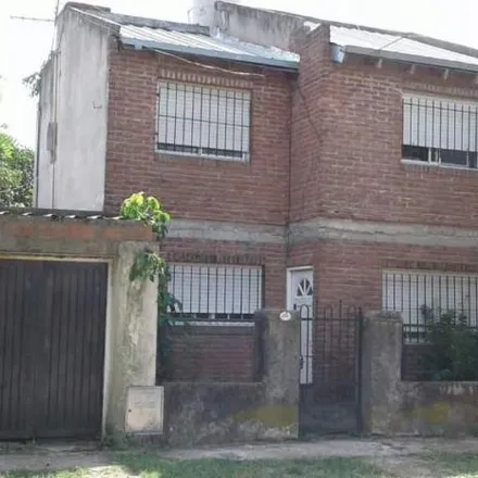 Buy this 2 bed house on Maestra Arminda de Lanzani 3259 in Partido de Morón, B1708 FEU Castelar