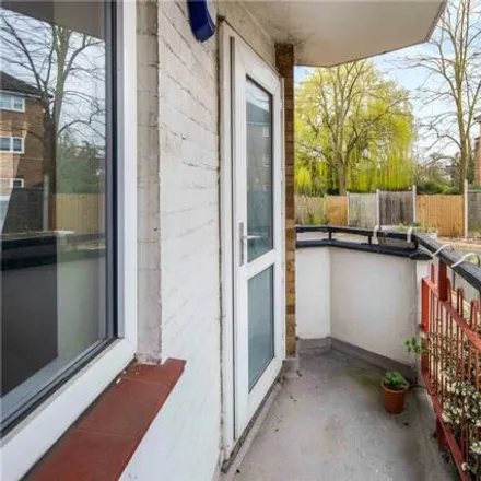 Image 8 - Old Mill Court, London, E18 1NL, United Kingdom - Apartment for sale