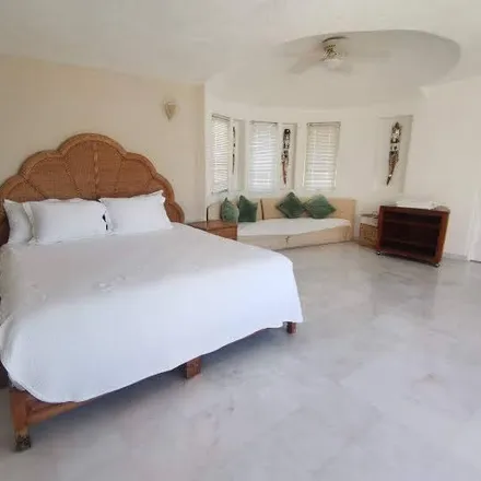 Rent this studio house on unnamed road in Joyas de Brisamar, 39300 Acapulco