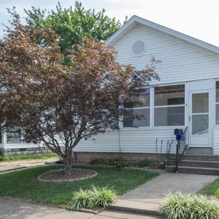 Buy this 3 bed house on 1122 Henning Ave in Evansville, Indiana
