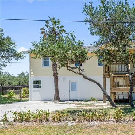 Image 3 - 421 East Avenue D, Robstown, TX 78380, USA - House for sale