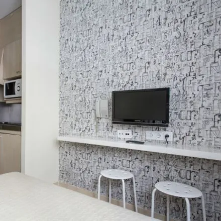 Image 5 - Residencia Blas de Otero, Calle Cortes / Gorte kalea, 48008 Bilbao, Spain - Apartment for rent
