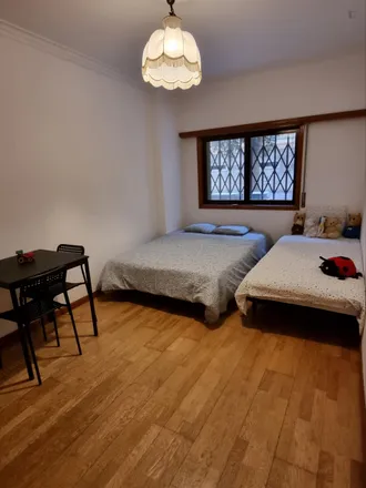 Rent this 3 bed room on Estr Serra Mira 191 in Estrada da Serra da Mira, 2650-114 Mina de Água