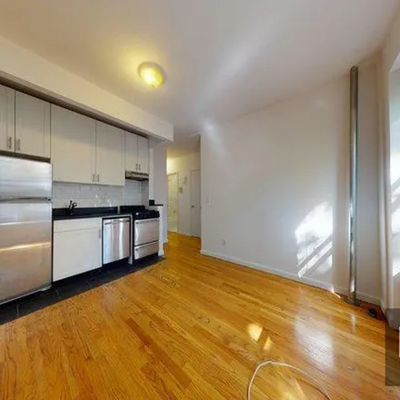 Image 7 - 222 East 85th Street, New York, NY 10028, USA - Apartment for rent